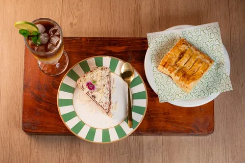 Combo do Pé de Café na Cafeteria Damy